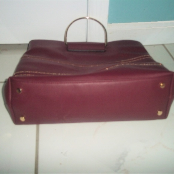 Maroon Faux Leather Handle Tote w/ Shoulder Strap - Picture 7 of 7